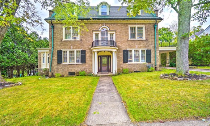 Olean House | Charming Historic Home about 1 Mi to Dtwn Olean!