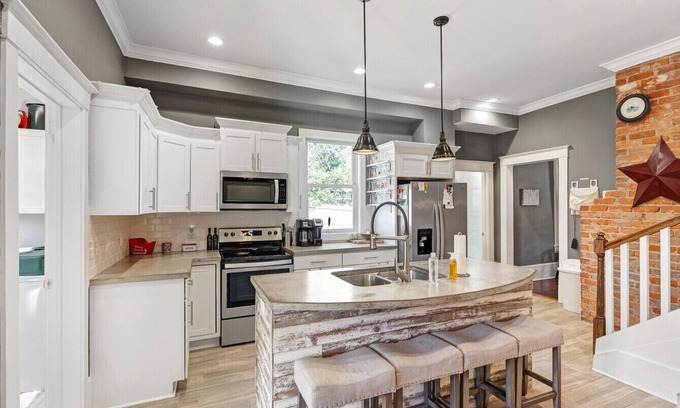 Carthage Apartment | Charming Historic Home in Downtown Carthage – Walk to Coffee, Breweries & More!