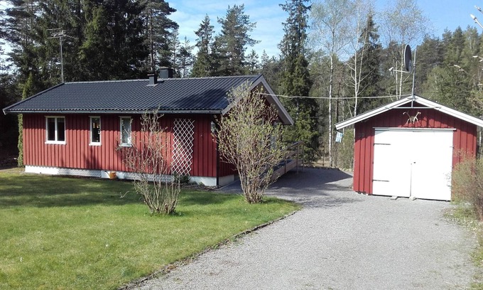 Hindas Cottage | Charming holiday cottage amidst nature but not far from Goteborg