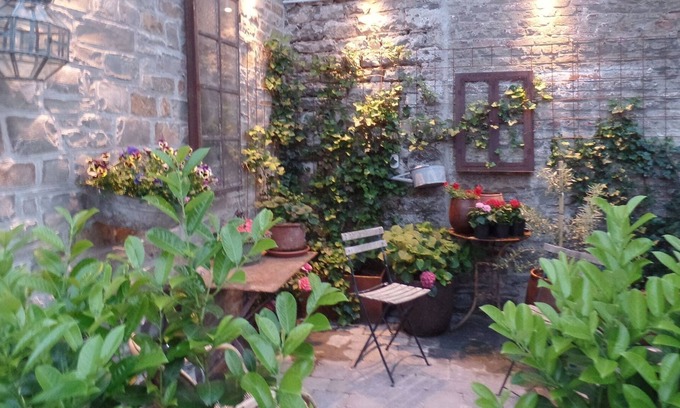 Tilff House | Charming Holiday Home with Terrace