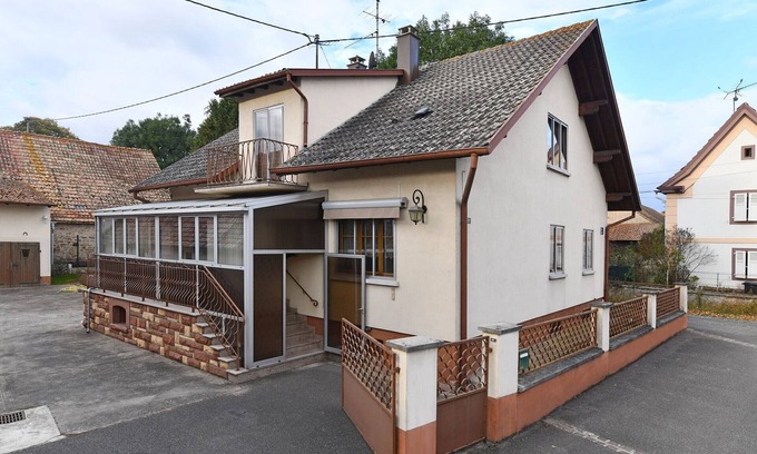 Oberentzen Cottage | Charming Home Between Colmar and Mulhouse, Near Wine Route and Europa-Park, Sleeps 6