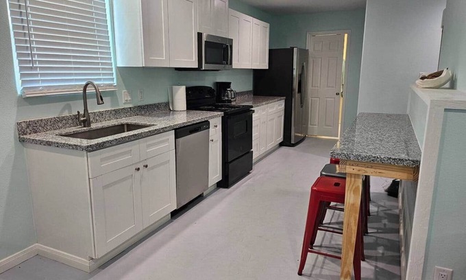 Gilchrist House | Charming home w/fantastic view. Kid and Pet Friendly