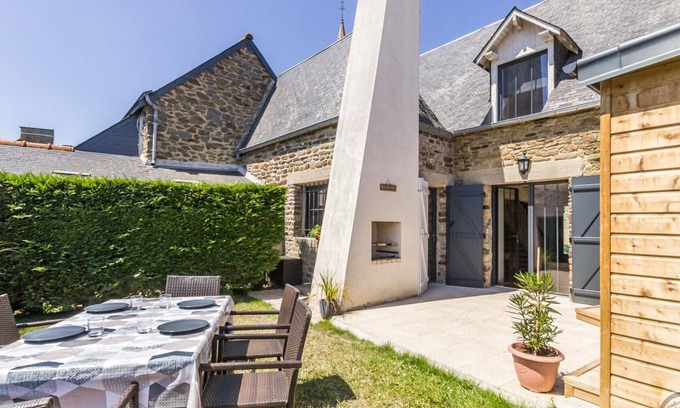 Ardevon Cottage | Charming Home with Spa, BBQ, Bikes, and Stunning Mt St-Michel Views!
