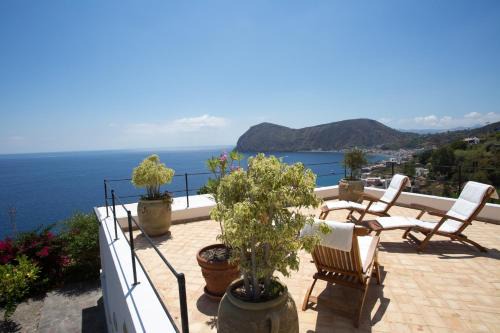 Canneto House | Charming House in Lipari with Sea View