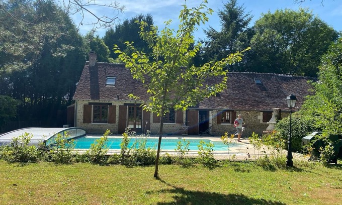Coulimer House | Charming House In The Countryside In A Beautiful Park And With Swimming Pool