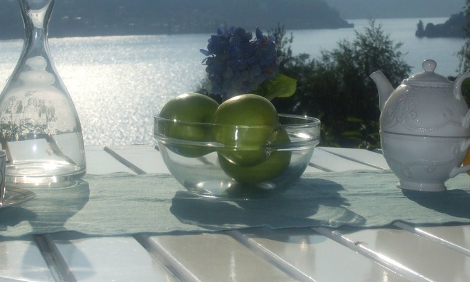 Pella House | Charming house with private beach and fantastic lake views