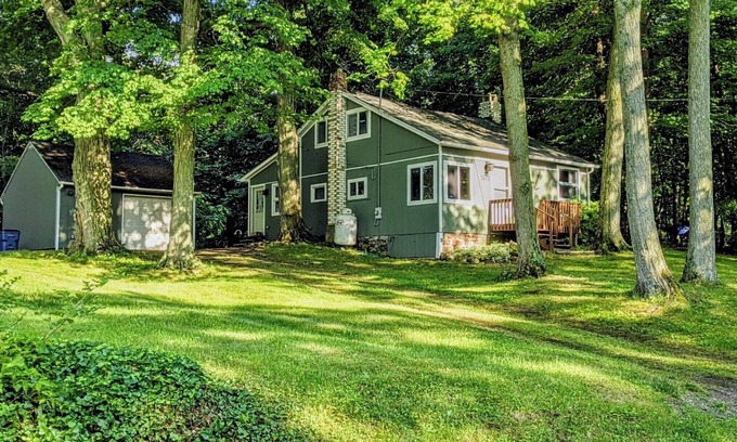 Sodus Point Cottage | Charming Island cottage with dock, accessible by car and boat