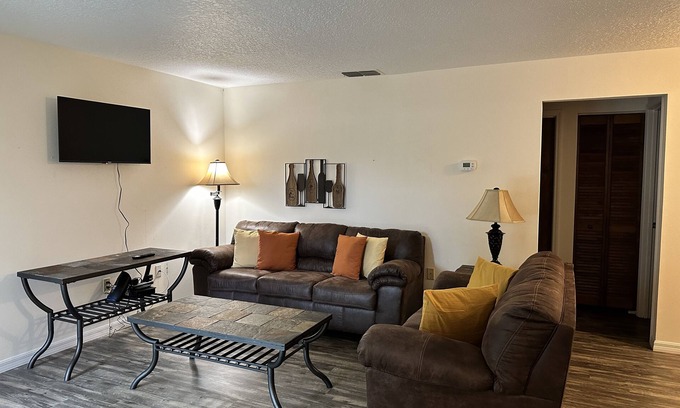 Poinciana House | Charming Kissimmee House