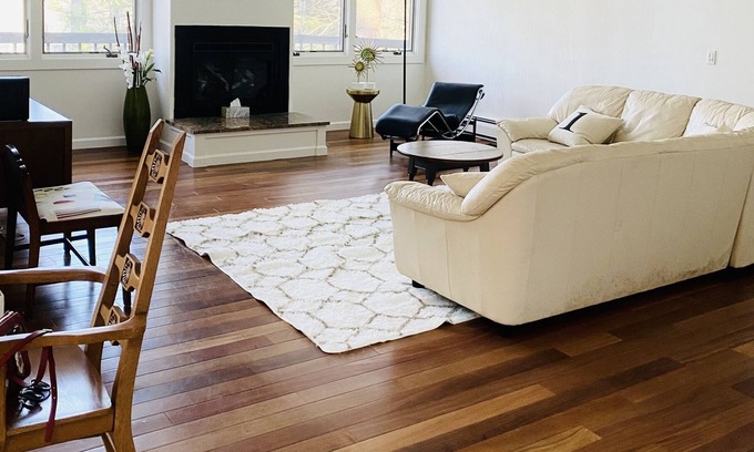 Goshen House | Charming lake house- 5 mins from the lake access point!