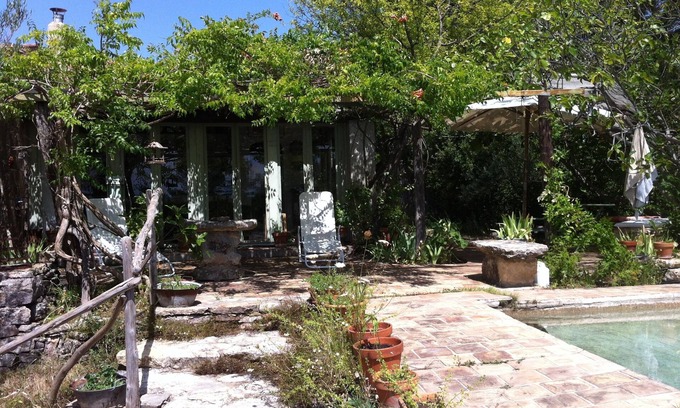 Entrecasteaux House | Charming Little House with Pool