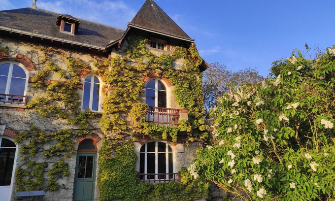Loivre House | Charming millstone house in the heart of a peaceful village 10 minutes from Reims