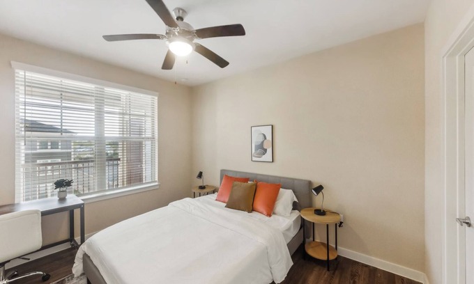 Southeast Houston Apartment | Charming & Modern 1Bd/1Bth I Properties by Preston
