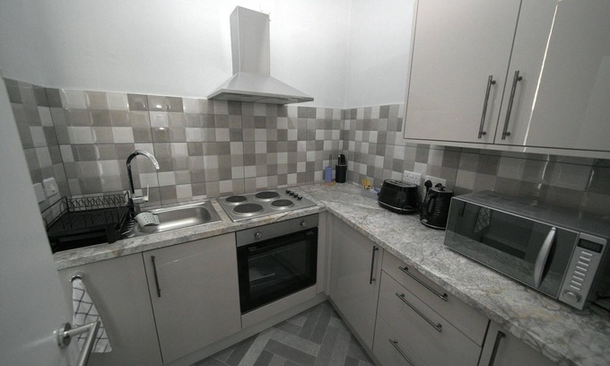 Oakengates Apartment | Charming Oxford Apartment in Telford - Flat 1
