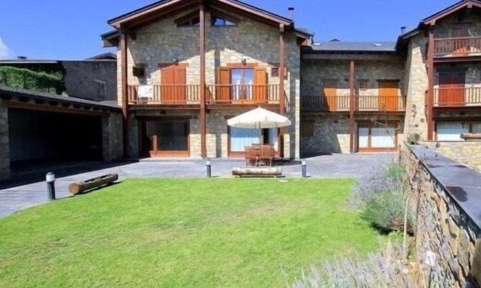 Bellver de Cerdanya Cottage | Charming stone and wood house maximum 10 people