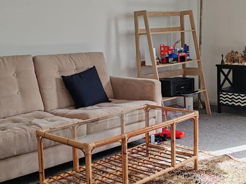 Lower Hutt House | Charming Single Bedroom in Lower Hutt