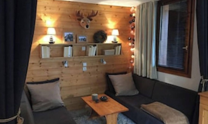 Valmorel Apartment | Charming ski-in/ski-out chalet apartment 50m from slopes and shops