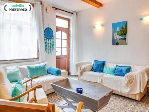 Le Mesnil House | Charming Stay in Viroinval
