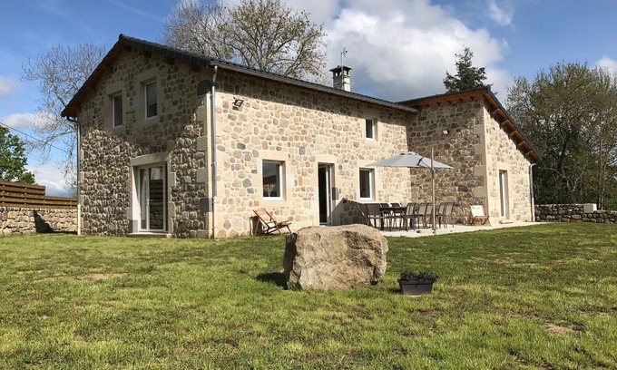 Saint-Jeures Cottage | Charming Stone Cottage Near Lake and Longest Himalayan Footbridge in France