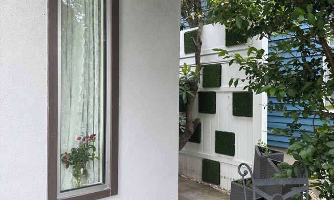 Cos Cob Cottage | Charming Studio-Cottage with WiFi & TV free parking in Greenwich