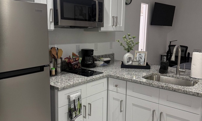 Timber Pines Apartment | Charming tiny home in Spring Hill