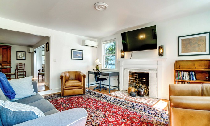 Trappe House | Charming Victorian Farmhouse on Historic Main St