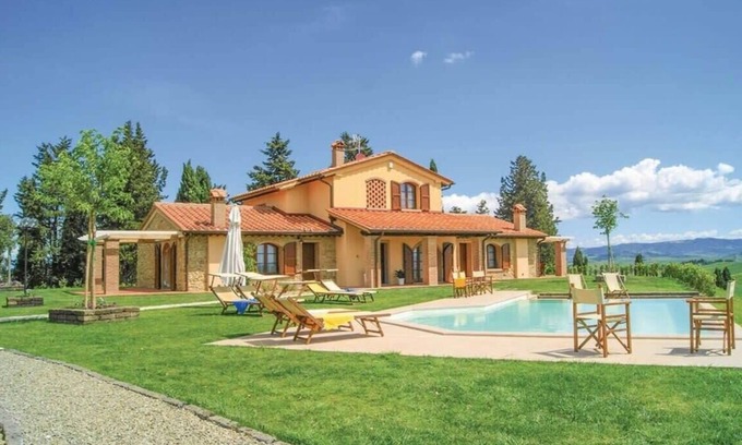 Lajatico Villa | Charming Villa Set in Lush Greenery