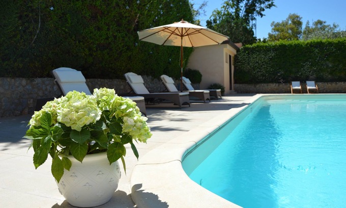 Palermo Villa | Charming villa with pool in Mondello, luxury, comfort, relaxation, beach and tennis!
