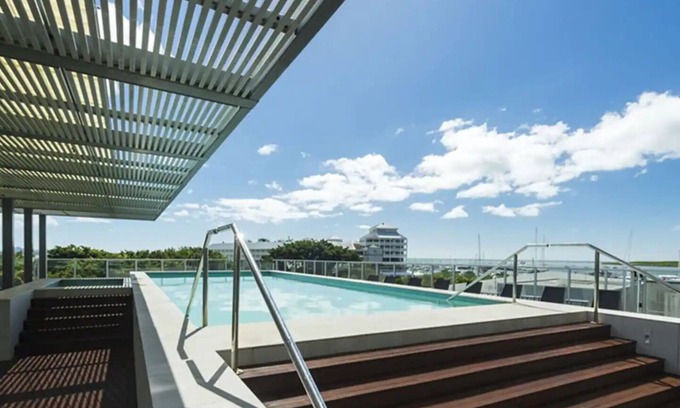 Cairns Apartment | Charming Waterfront Apartment
