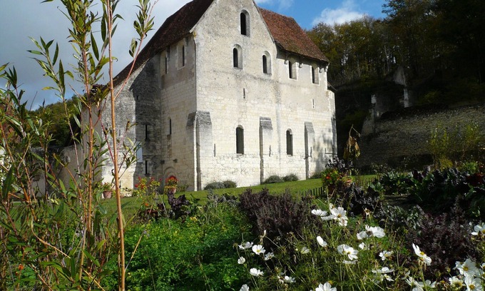 Chemille-sur-Indrois Bed & Breakfast | Chateau Monastere de la Corroirie