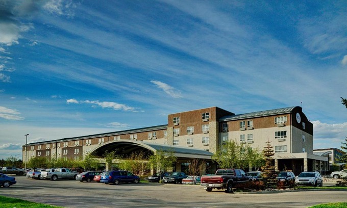 North Central Edmonton Hotel | Chateau Nova Kingsway