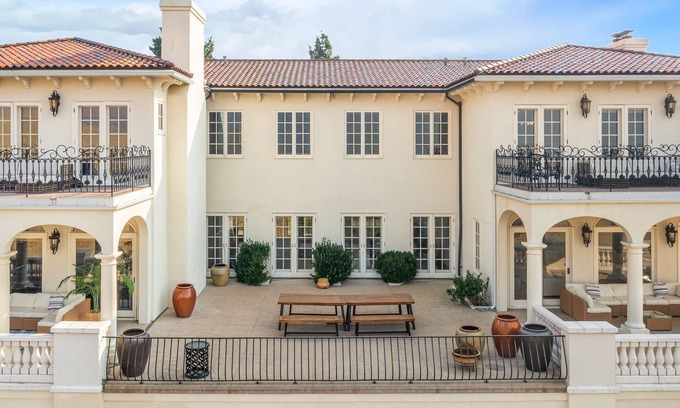 Sunnyslope House | Chateau Wisteria - Luxury Villa with Theater, Garden & Panoramic Views