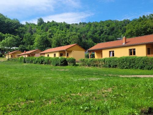 Bitov Resort | Chaty u Tesaru
