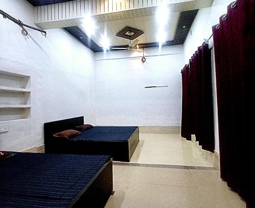 Mathura Apartment | Chaudhary Home Stay