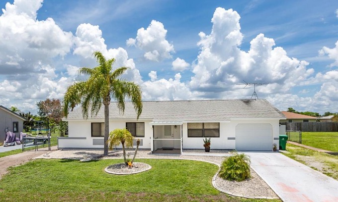 Port Charlotte House | Chaves