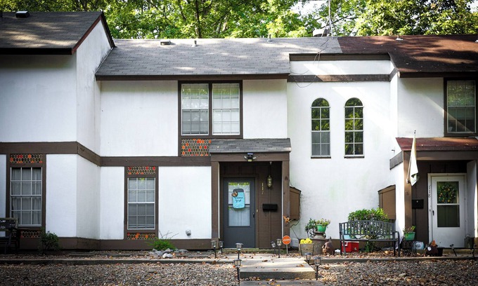 Hot Springs Village Condo | Cheerful and Charming 2-bedroom Townhouse in peaceful Hot Springs Village!