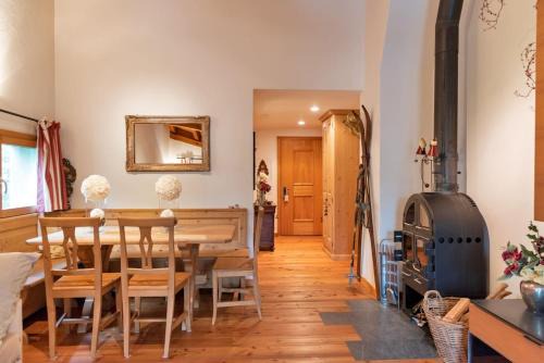 Celerina-Schlarigna Apartment | Chesa Pedra - Celerina