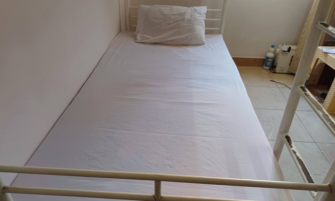 Nasr City Apartment | Chic 1-bedroom apartment with WiFi, AC in brilliant Cairo Governorate