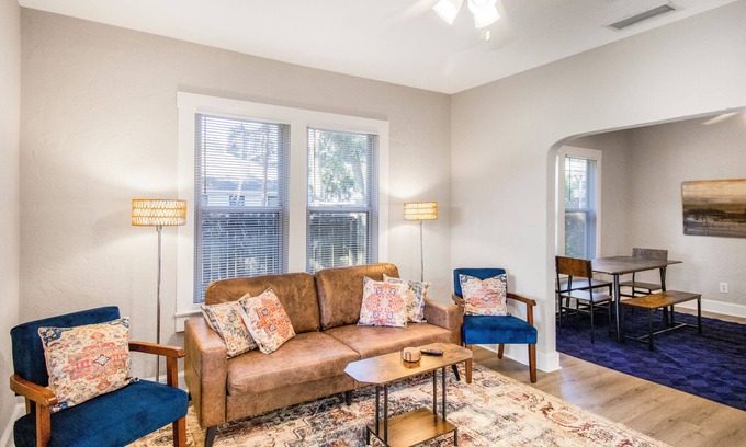 University Heights House | Chic & Cozy 3BR 2BA Home - Heart of GNV!