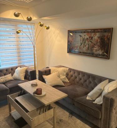 Pickering Apartment | Chic One Bedroom Condo In Pickering