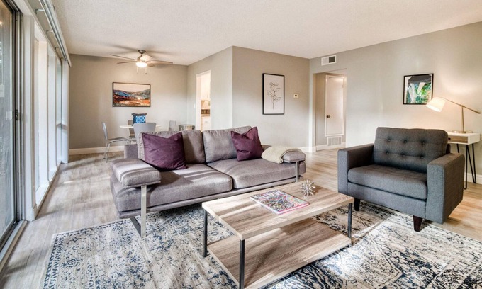 University South Apartment | Chic Palo Alto 2BR w/Balcony, nr Shopping & Dining, by Blueground