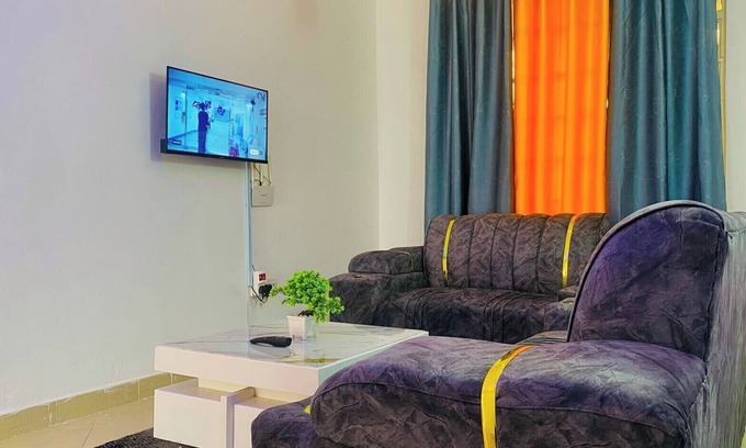 Kitengela Apartment | Chic Urban Escape,with Free WiFi & Secure Parking at Fames Elite Stays Kitengela