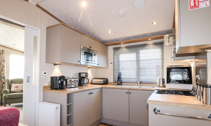 Chichester Cottage | Chichester Lakeside Holiday Park