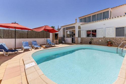 Ameijeira Villa | Chilling In Lagos House Retreat by Algarve Golden Properties