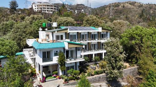 Bhimtal Hotel | Chirping Hills Resort,Bhimtal