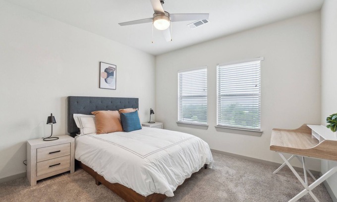 Cleburne Apartment | Chisholm Trace 1234 I Spacious 1 Bed 1 Bath