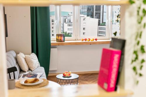 Mirow Apartment | Chmielna - 250m od Złotych Tarasów, 350m od Dworca Centralnego - Wifi - Smart TV 55 cali - Better Rental