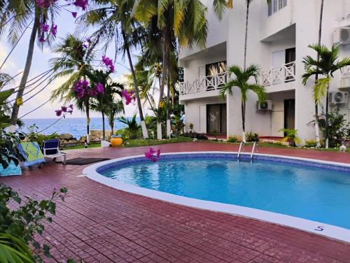 Tower Isle Apartment | Chrisanns Beach Resort, Apt 21