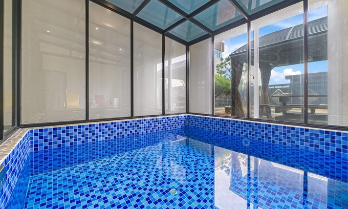 Chuncheon House | Chuncheon Poolhouse Epop