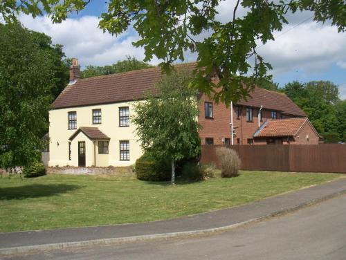 Norwich House | Church Farm Guest House