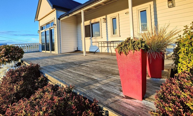 Riverton House | Church Street Charmer